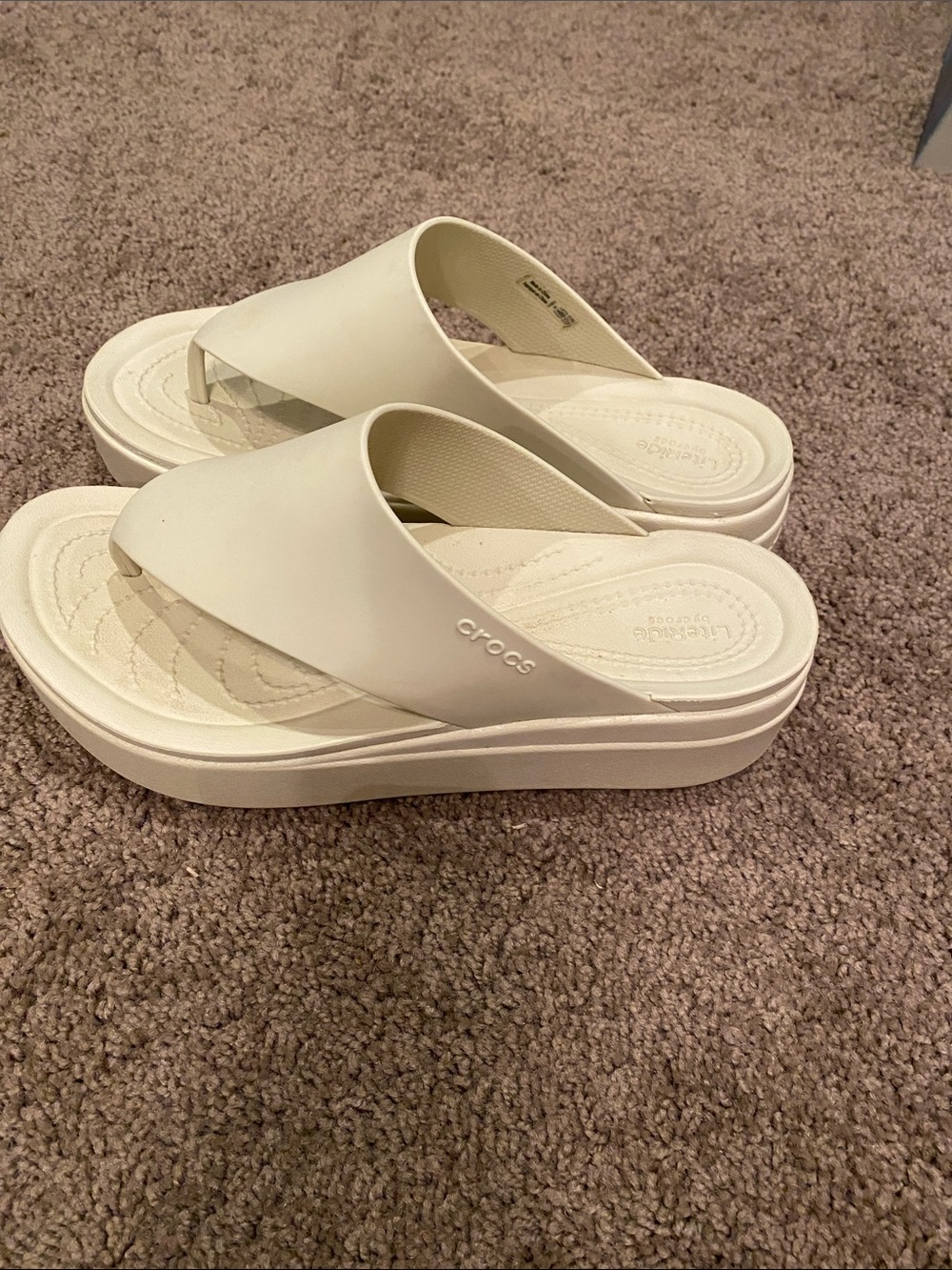 CROCS White Platform Slide Mules 9